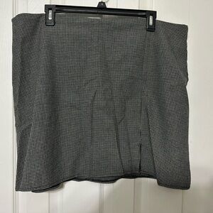 Old Navy Black and White Houndstooth Mini Skirt XL